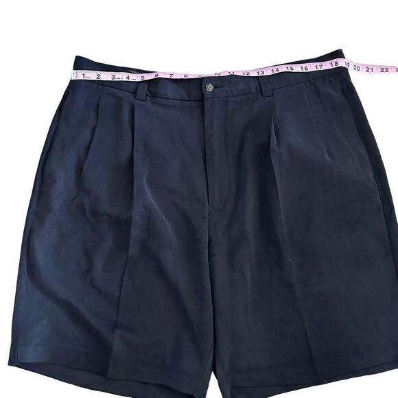 Tommy Bahama ~ Mens Black Silk Shorts ~ size 38 ~ dry cleaned and ready to wear - Picture 6 of 11